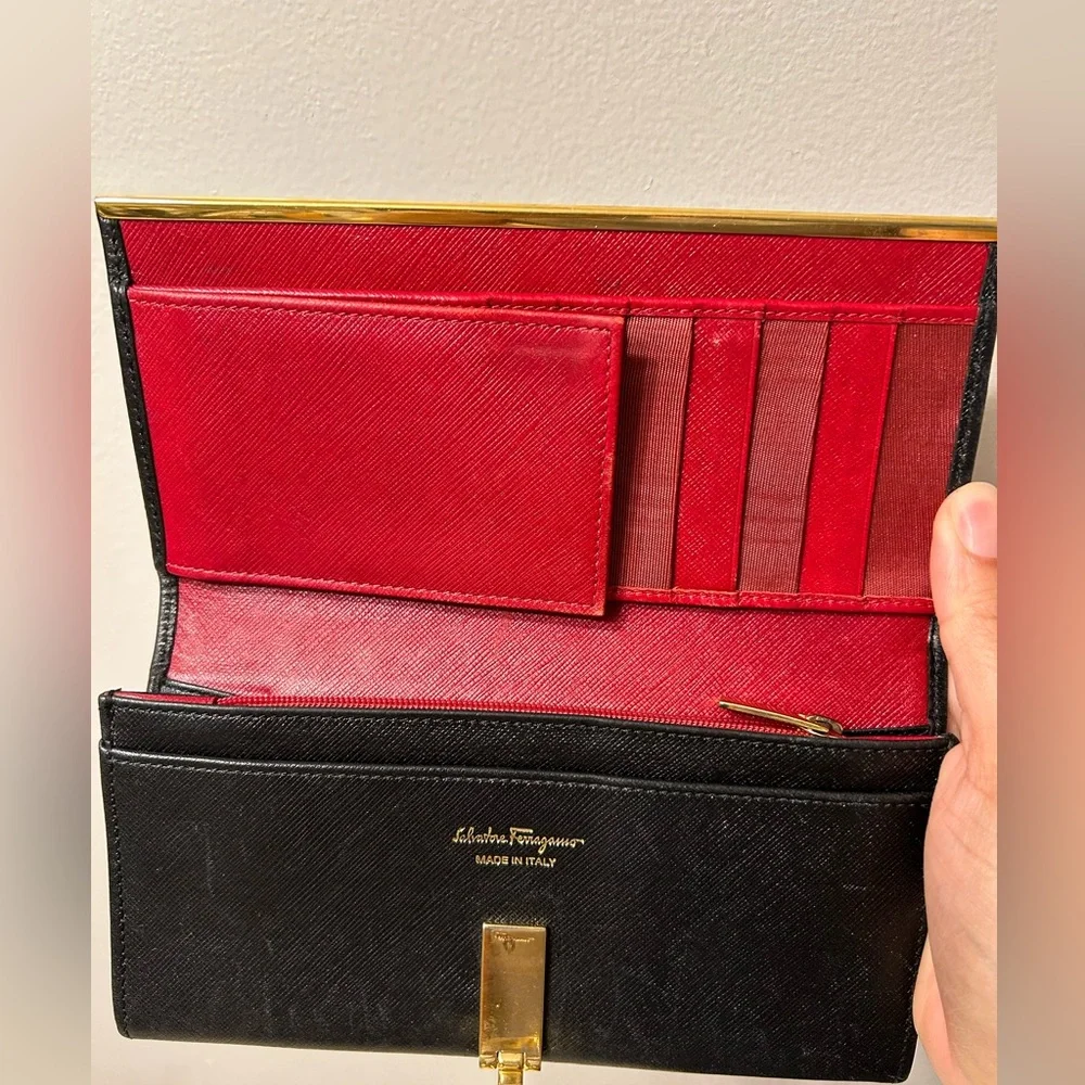 Salvatore Ferragamo Black Saffiano Leather Continental Gancini Long Wallet